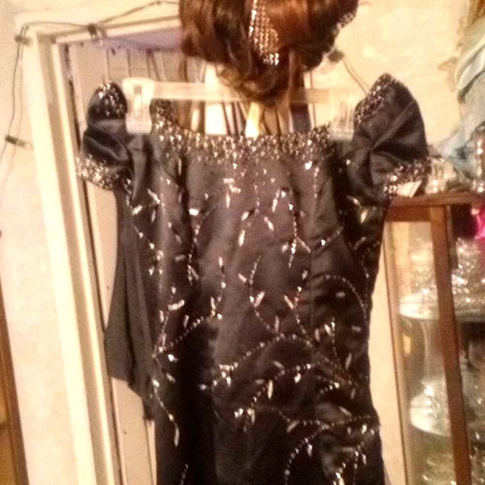 Elegant dinner type beautifully sequined designed size 2 dress
